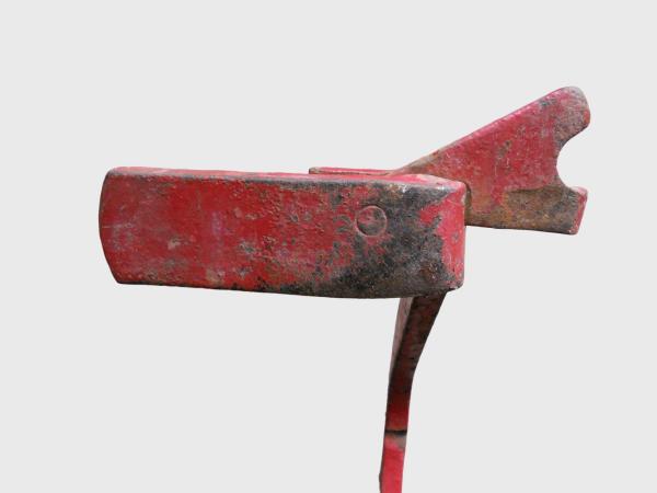 Bremspedal, links, mit Verbindungslasche
